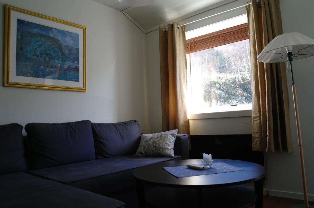 Tysnes Sjo Og Fritid Aparthotel Uggdal Room photo