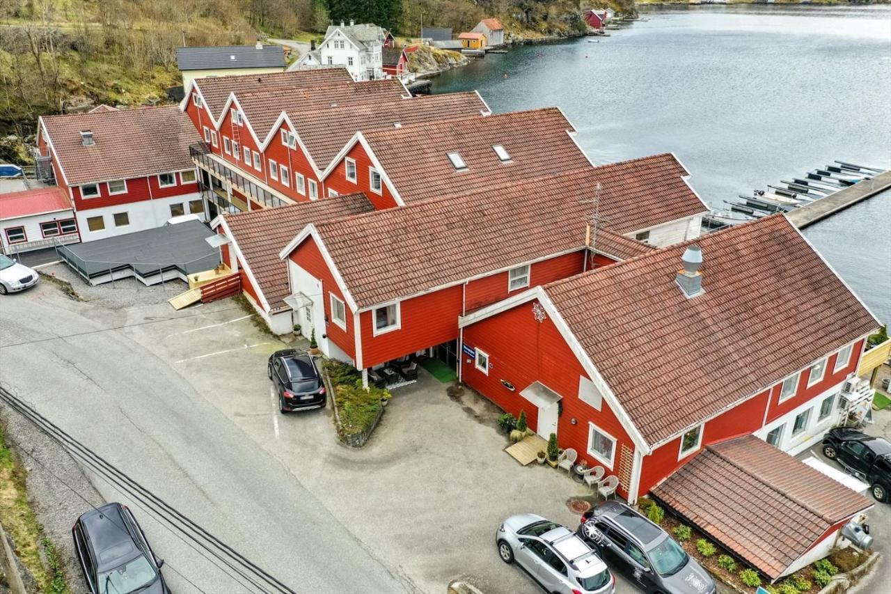 Tysnes Sjo Og Fritid Aparthotel Uggdal Exterior photo